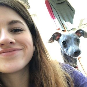 Meet your Posher, Cassie